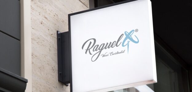 Raguel_Clothing